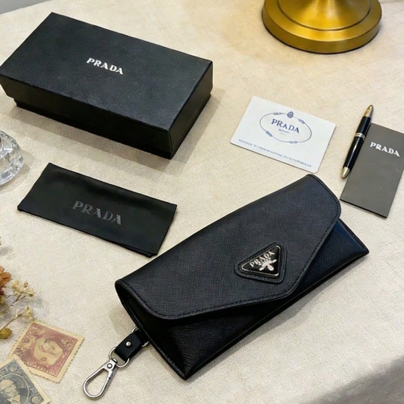Prada Brillenetui aus schwarze – Women Bags Prada Bewertung und Preis